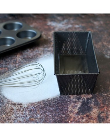Moule à brioche ou pain perforé en acier carbone 26 x 12 cm
