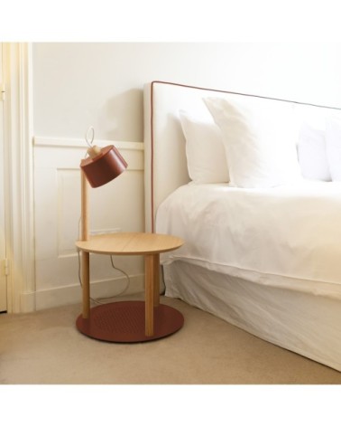 Table de chevet avec lampe en chêne et métal terracotta