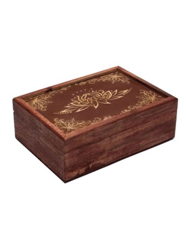 Boite en bois sculpté 18x13x6,2cm