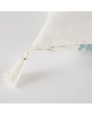 Coussin en coton et lin imprimé bleu canard, bleu vert et bleu gris avec pompons écrus 30x50