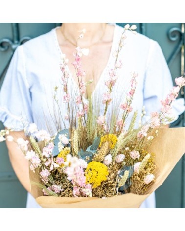 Bouquet de fleurs séchées à base de Delphinium rose