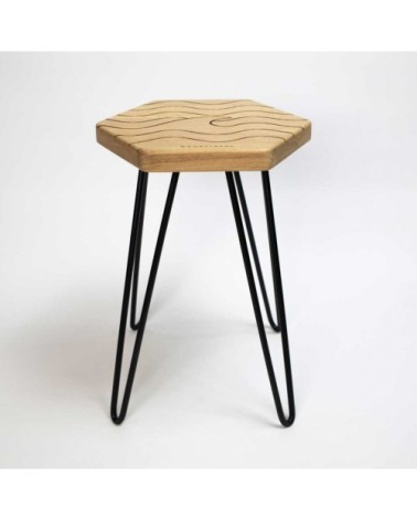 Tabouret en chêne massif gravure Wave H48,5 cm