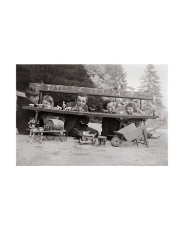 Photo ancienne noir et blanc enfance n°19 cadre noir 30x45cm