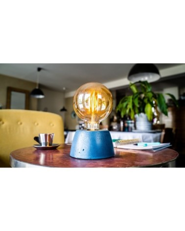 Lampe dôme en béton bleu pétrole fabrication artisanale
