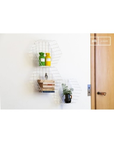 Trio d'étagères murales en métal blanc