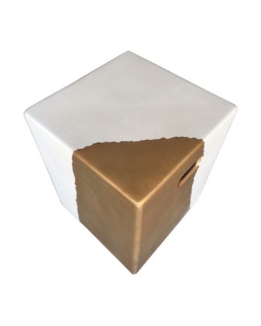 Bout de canapé béton blanc et or