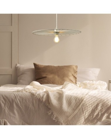 Suspension en métal blanc